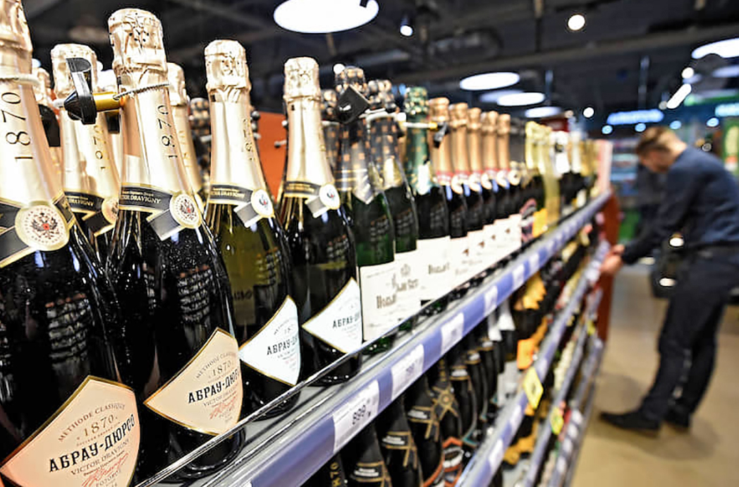 Потребители российских вин начали верить своим глазам