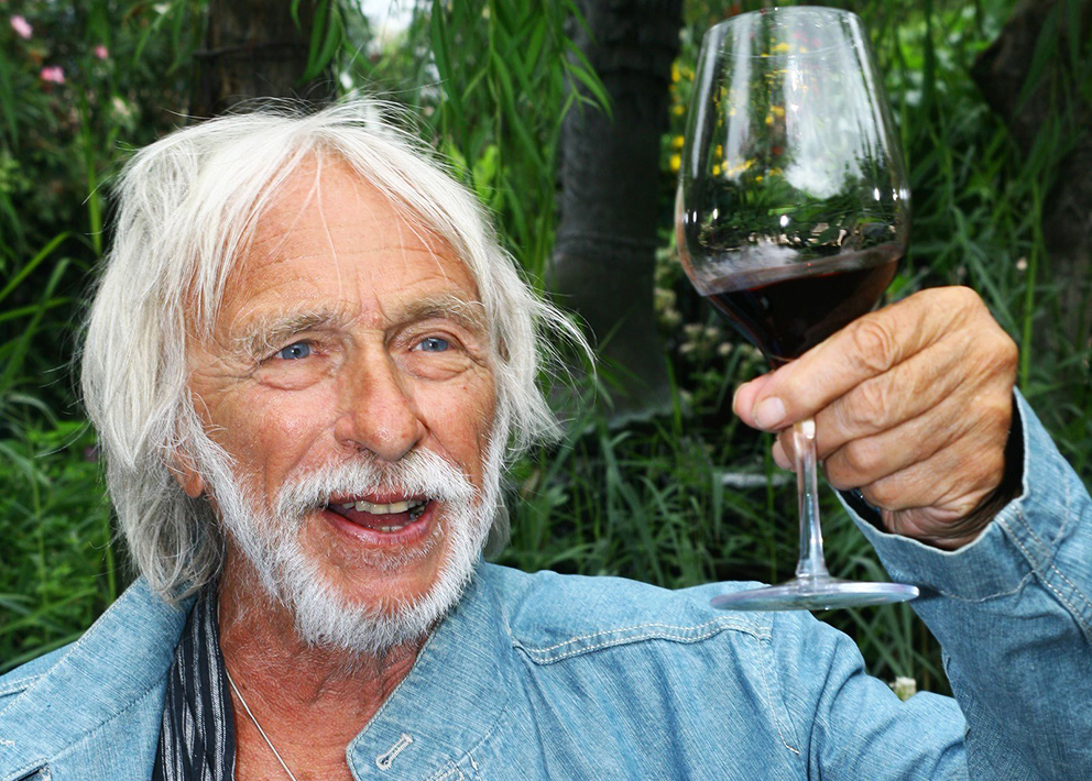 Бокал вина для светлой головы