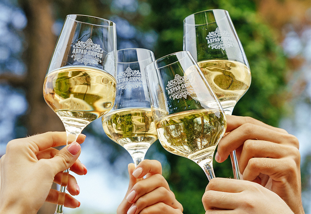 «Абрау-Дюрсо»: кадры решают все