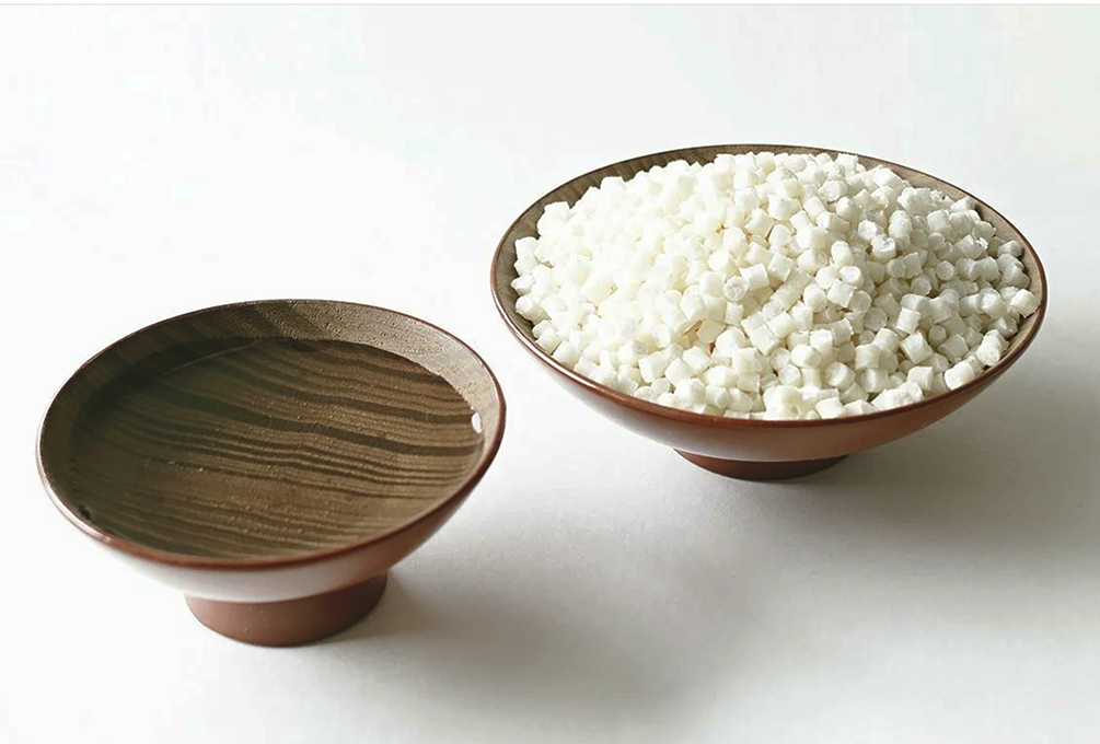 Саке из пластика