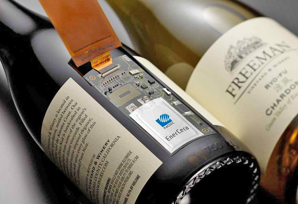 Датчик, контролирующий состояние вина, толщиной с бумажный лист