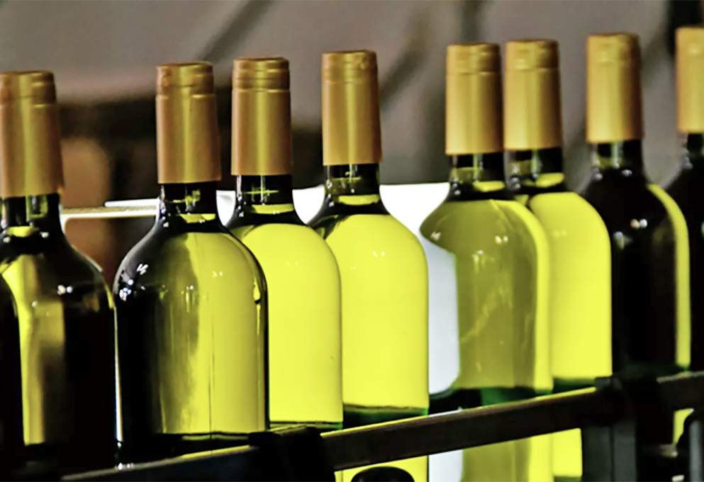 Вино остается дома