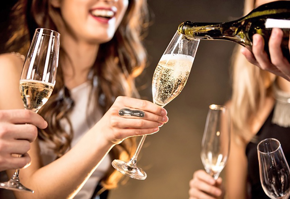 За шампанским – в Турцию и Эмираты