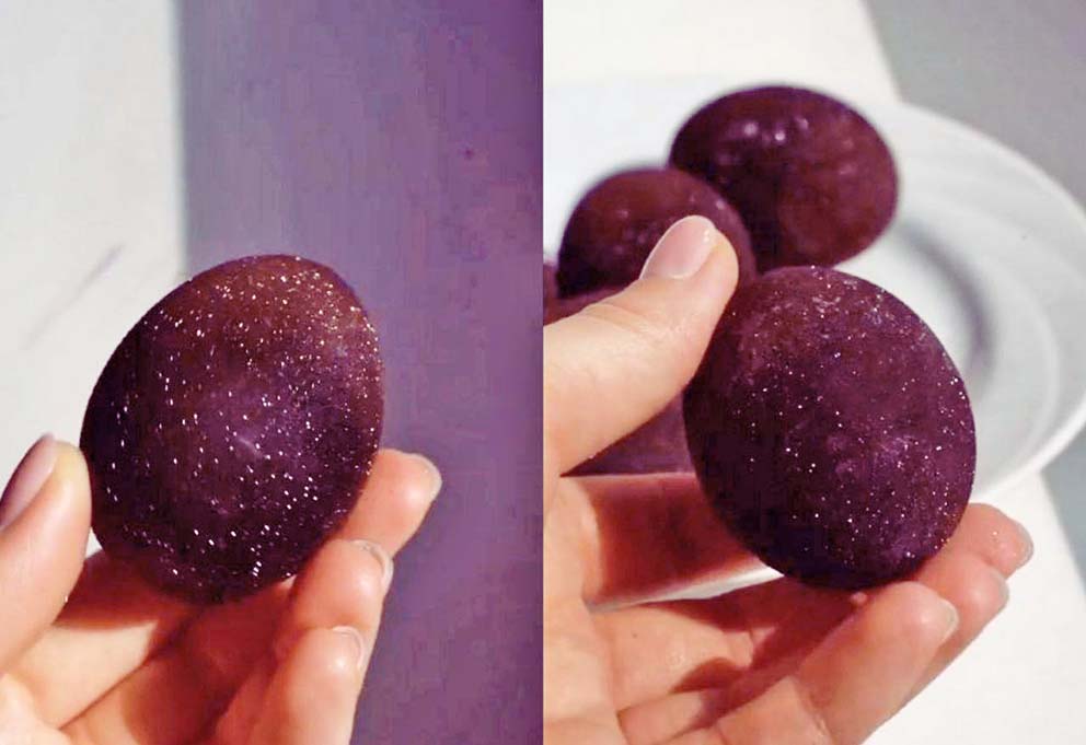 Можно ли покрасить пасхальные яйца вином?