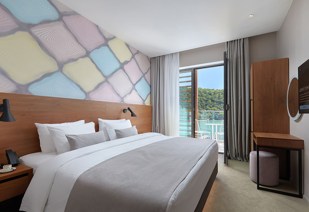 Интерьер номера Джуниор Сюит Abrau Light Resort&Spa в Абрау-Дюрсо copy.jpg Интерьер номера Джуниор Сюит Abrau Light Resort&Spa в Абрау-Дюрсо copy.jpg